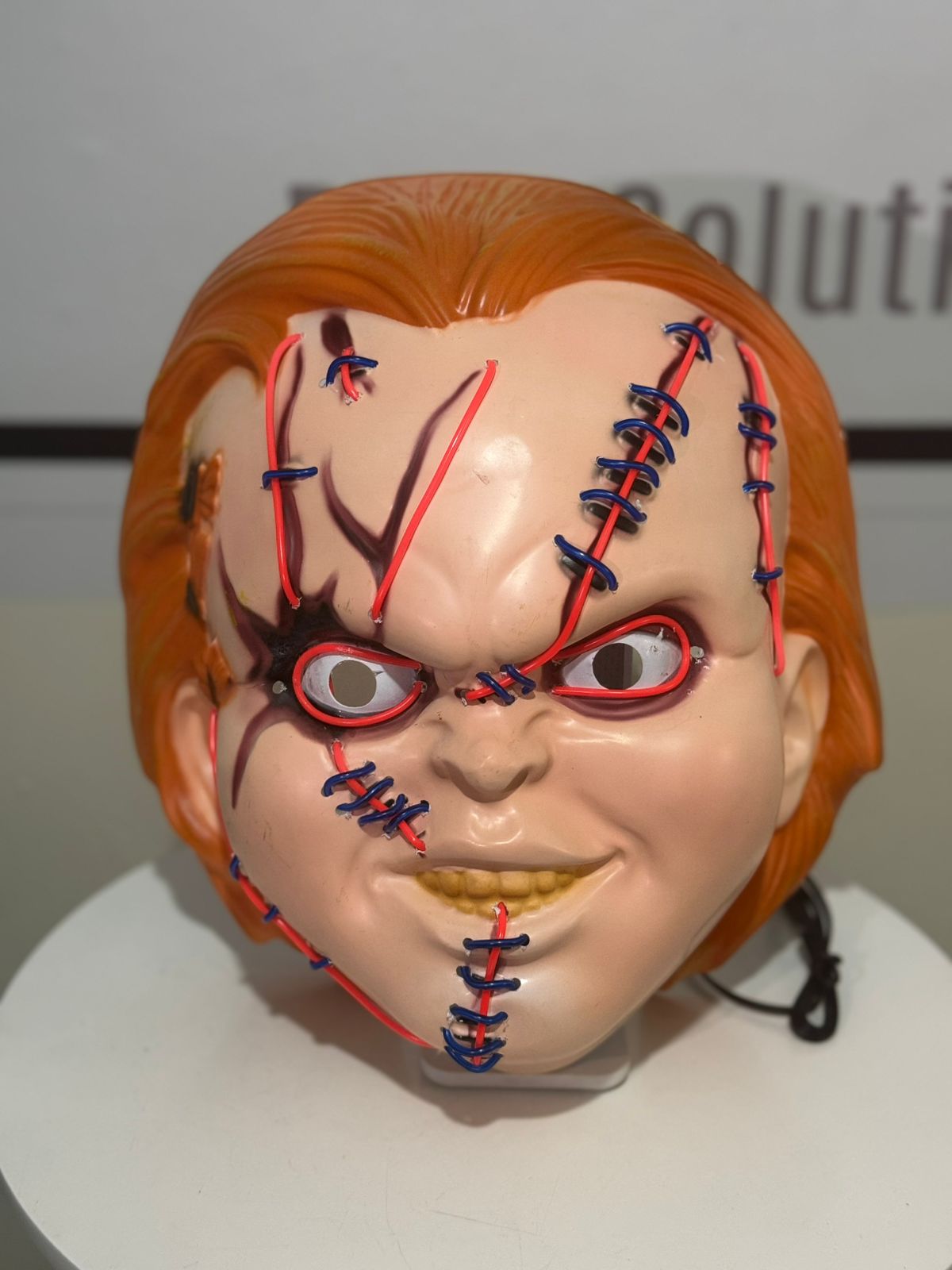 Máscara Diabólica de Chucky con Luz LED para Halloween 🎃👻💡